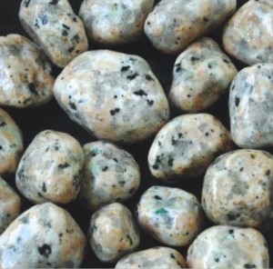 OM-2008D naturalne kamyki grys do akwarium 5-8 cm 5kg